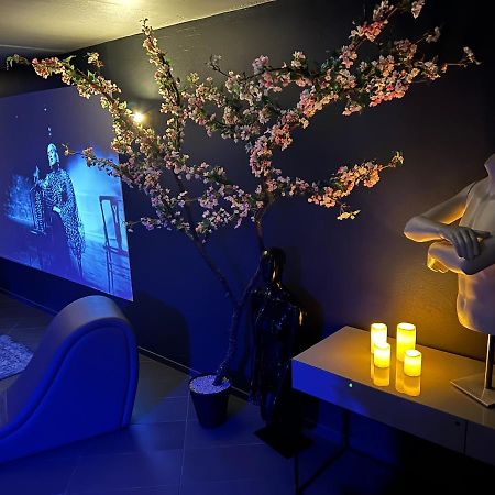 شقة Jacuzzi Cinema Loft كاوناس المظهر الخارجي الصورة