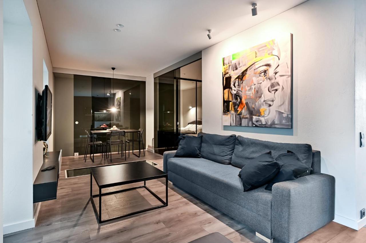 شقة Jacuzzi Cinema Loft كاوناس المظهر الخارجي الصورة